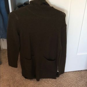 forest green turtle neck